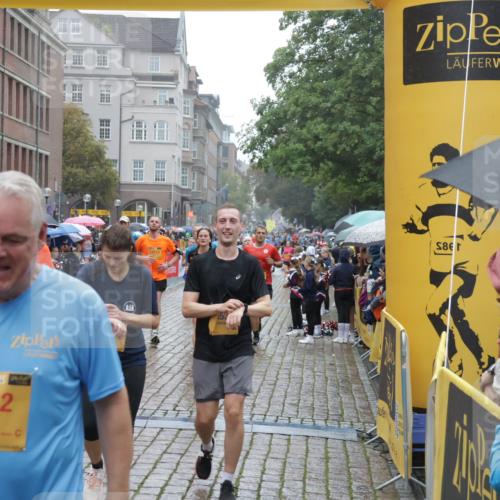 13.09.2026 - Kiel Lauf Yannick Fuchs http://msf.ph/oto/10409532 13.09.2026 10:38:22 Ziel 1974, 2275, 2505, 2897, 3307, 4009, 4411, 4465, 5048, 5136, 5425, 5440, 5706, 5780, 6774, 7130, 7235, 8573, 9246, 9993, 10044, 10439, 10652, 10849, 10959, 11303, 12276, 12366, 12674, 12776, 228, 265, 453, 701, 861, 1193, 1326, 1481, 1700, 2275, 2358, 2361, 2538, 2792, 2897, 3566, 4226, 4255, 4540, 4832, 5122, 5357, 5429, 5831, 5972, 6463, 6675, 6769, 6964, 7682, 7775, 7830, 8560, 9230, 9250, 11168, 12015, 12313, 12674, 69, 197, 1192, 4052, 4241, 4514, 4659, 5982 meine-sportfotos.de