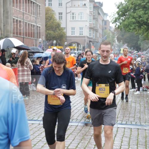 13.09.2026 - Kiel Lauf Yannick Fuchs http://msf.ph/oto/10409542 13.09.2026 10:38:23 Ziel 1974, 2505, 3307, 4009, 4241, 4411, 4465, 5048, 5136, 5425, 5440, 5706, 5780, 6774, 7130, 7235, 8573, 9049, 9246, 9470, 9993, 10044, 10439, 10652, 10849, 10959, 11108, 11303, 11590, 12276, 12366, 12776, 228, 265, 701, 861, 1193, 1326, 1481, 2275, 2358, 2361, 2538, 2792, 2897, 3566, 4009, 4226, 4255, 4465, 4540, 4832, 5048, 5122, 5831, 5972, 6463, 6675, 6769, 6964, 7682, 7775, 7830, 8560, 9230, 9250, 10439, 11168, 12015, 12313, 12674, 69, 197, 1192, 4052, 4514, 4659, 5982 meine-sportfotos.de