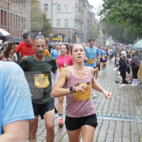 13.09.2026 - Kiel Lauf Yannick Fuchs http://msf.ph/oto/10409601 13.09.2026 10:38:32 Ziel 69, 197, 1192, 1974, 2505, 4052, 4241, 4514, 4576, 4659, 5425, 5440, 5780, 5982, 7235, 7463, 8324, 8687, 8942, 9049, 9246, 9459, 9470, 9761, 10044, 10343, 10652, 10807, 11108, 11303, 11590, 12366, 12776, 265, 701, 861, 1193, 2275, 2538, 2792, 2897, 3307, 3566, 4009, 4226, 4411, 4465, 4832, 5048, 5122, 5136, 5425, 5706, 5972, 6463, 6675, 6769, 6774, 7130, 7682, 7775, 7830, 8560, 8573, 9250, 9993, 10439, 10849, 10959, 11168, 12276, 12313, 12674, 12776, 843, 895 meine-sportfotos.de