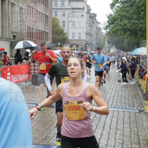 13.09.2026 - Kiel Lauf Yannick Fuchs http://msf.ph/oto/10409611 13.09.2026 10:38:32 Ziel 69, 197, 1192, 1974, 2505, 4052, 4241, 4514, 4576, 4659, 5425, 5440, 5780, 5982, 7235, 7463, 8324, 8687, 8942, 9049, 9246, 9459, 9470, 9761, 10044, 10343, 10652, 10807, 11108, 11303, 11590, 12366, 12776, 265, 701, 861, 1193, 2275, 2538, 2792, 2897, 3307, 3566, 4009, 4226, 4411, 4465, 4832, 5048, 5122, 5136, 5425, 5706, 5972, 6463, 6675, 6769, 6774, 7130, 7682, 7775, 7830, 8560, 8573, 9250, 9993, 10439, 10849, 10959, 11168, 12276, 12313, 12674, 12776, 843, 895 meine-sportfotos.de