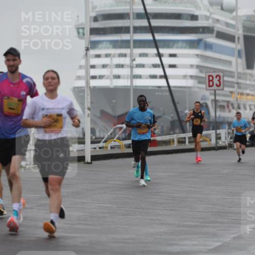 13.09.2026 - Kiel Lauf Andreas Tolksdorf http://msf.ph/oto/10409618 13.09.2026 11:42:34 Kiellinie 3643, 5270, 3, 2 meine-sportfotos.de