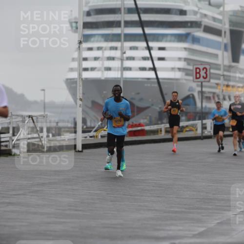 13.09.2026 - Kiel Lauf Andreas Tolksdorf http://msf.ph/oto/10409653 13.09.2026 11:42:35 Kiellinie 1856, 5270, 3, 2 meine-sportfotos.de