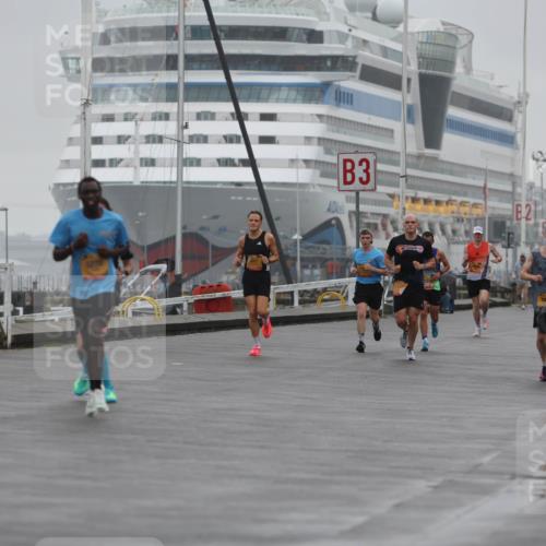 13.09.2026 - Kiel Lauf Andreas Tolksdorf http://msf.ph/oto/10409695 13.09.2026 11:42:36 Kiellinie 3, 2 meine-sportfotos.de