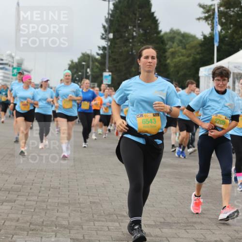 13.09.2026 - Kiel Lauf Andreas Tolksdorf http://msf.ph/oto/10409711 13.09.2026 10:01:07 Kiellinie 38, 6543, 2705, 1097 meine-sportfotos.de