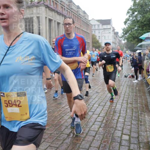 13.09.2026 - Kiel Lauf Yannick Fuchs http://msf.ph/oto/10409756 13.09.2026 10:40:26 Ziel 529, 1096, 1123, 1125, 1408, 1422, 1434, 1475, 1793, 1874, 2145, 2844, 2942, 4374, 4457, 5473, 5568, 6100, 7081, 7156, 7522, 8168, 8680, 9054, 9535, 9983, 10022, 10185, 10587, 10771, 10833, 10870, 11268, 11711, 12023, 12445, 246, 338, 523, 1371, 1786, 1810, 2313, 3322, 3770, 4442, 4443, 4688, 4824, 4845, 4932, 5029, 5816, 5942, 5985, 7165, 7200, 7472, 7587, 7837, 7984, 8139, 8187, 9080, 9086, 9534, 10025, 10156, 10337, 10596, 10995, 11003, 11250 meine-sportfotos.de