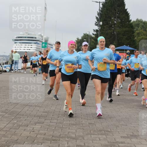 13.09.2026 - Kiel Lauf Andreas Tolksdorf http://msf.ph/oto/10409772 13.09.2026 10:01:09 Kiellinie 39, 8884, 8723, 2557, 9869, 45 meine-sportfotos.de