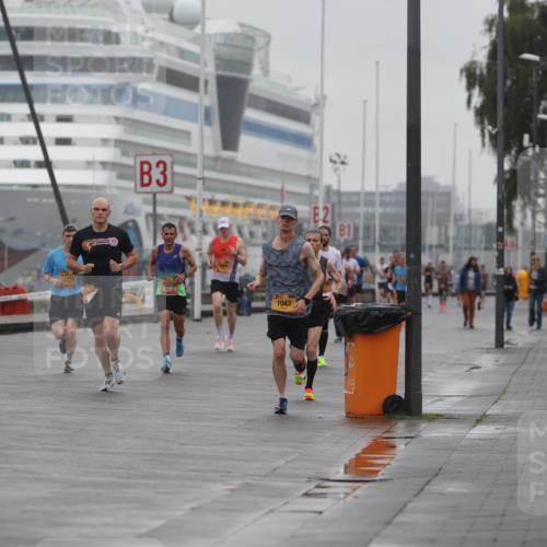 13.09.2026 - Kiel Lauf Andreas Tolksdorf http://msf.ph/oto/10409776 13.09.2026 11:42:39 Kiellinie 8, 3, 383, 2, 11240, 1127, 1043 meine-sportfotos.de