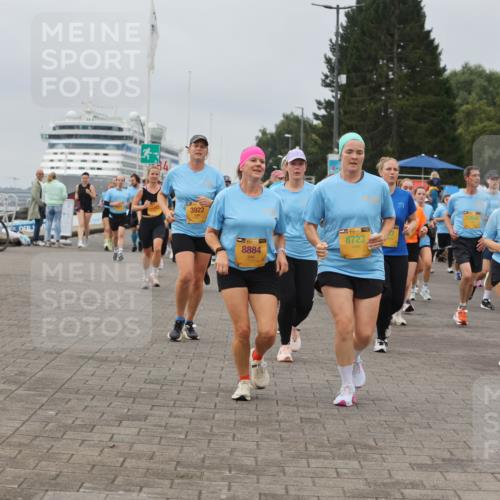 13.09.2026 - Kiel Lauf Andreas Tolksdorf http://msf.ph/oto/10409780 13.09.2026 10:01:09 Kiellinie 3922, 38, 8884, 39, 8723, 12644, 4519 meine-sportfotos.de
