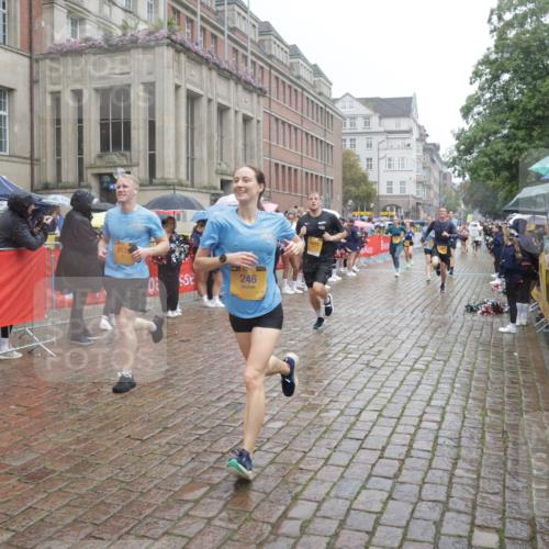 13.09.2026 - Kiel Lauf Yannick Fuchs http://msf.ph/oto/10409819 13.09.2026 10:40:32 Ziel 837, 1123, 1125, 1408, 1422, 1434, 1475, 1793, 1874, 1985, 2844, 2942, 3339, 5018, 5086, 5473, 5568, 5846, 6100, 6632, 6635, 7081, 7522, 7537, 7636, 8680, 8773, 9054, 10022, 10185, 10587, 10771, 10833, 10870, 11268, 11598, 11668, 11697, 11711, 12023, 12122, 246, 338, 529, 1096, 1786, 1810, 2145, 2313, 3322, 4374, 4442, 4443, 4457, 4688, 4932, 5029, 5985, 7156, 7165, 7587, 7837, 7984, 8139, 8168, 8187, 9086, 10025, 10156, 10995, 11003, 3415, 3841, 246, 3322 meine-sportfotos.de