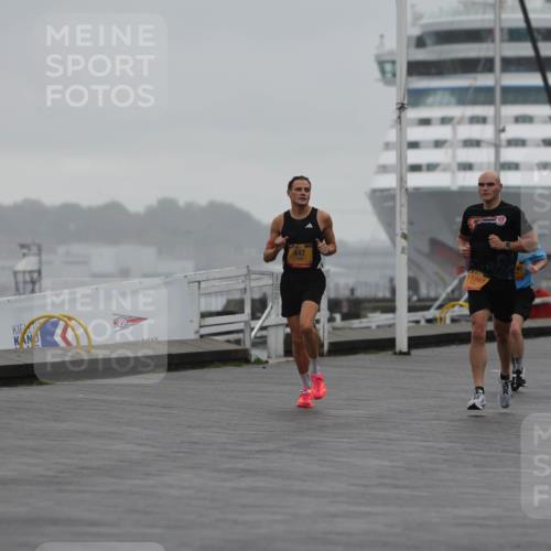 13.09.2026 - Kiel Lauf Andreas Tolksdorf http://msf.ph/oto/10409827 13.09.2026 11:42:41 Kiellinie 447, 11287, 11272, 3 meine-sportfotos.de