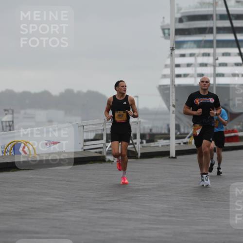 13.09.2026 - Kiel Lauf Andreas Tolksdorf http://msf.ph/oto/10409843 13.09.2026 11:42:41 Kiellinie 447, 11272, 3 meine-sportfotos.de