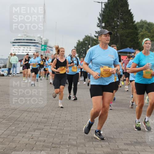 13.09.2026 - Kiel Lauf Andreas Tolksdorf http://msf.ph/oto/10409845 13.09.2026 10:01:12 Kiellinie 84, 3618, 3922, 1, 39, 5009 meine-sportfotos.de