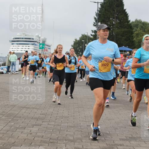13.09.2026 - Kiel Lauf Andreas Tolksdorf http://msf.ph/oto/10409851 13.09.2026 10:01:12 Kiellinie 3367, 18, 3922, 807, 5009 meine-sportfotos.de