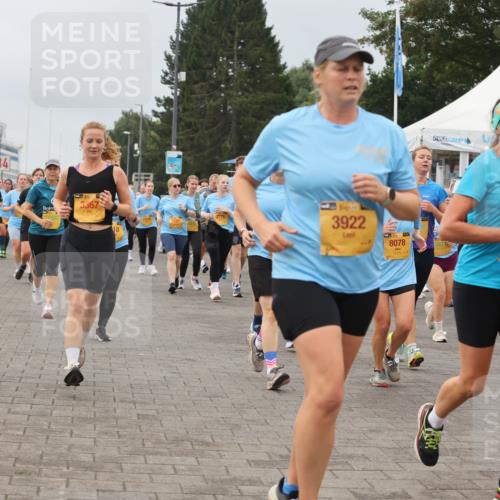 13.09.2026 - Kiel Lauf Andreas Tolksdorf http://msf.ph/oto/10409874 13.09.2026 10:01:13 Kiellinie 4, 3367, 18, 3775, 1, 39, 3922, 8078 meine-sportfotos.de