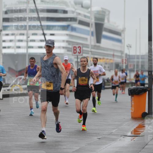 13.09.2026 - Kiel Lauf Andreas Tolksdorf http://msf.ph/oto/10409881 13.09.2026 11:42:43 Kiellinie 11287, 11240, 3, 1043, 1970, 2 meine-sportfotos.de
