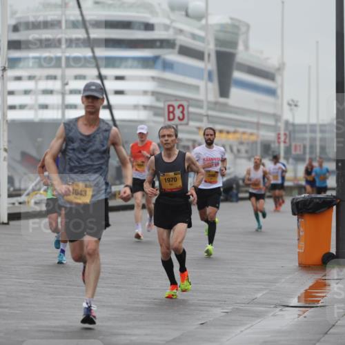 13.09.2026 - Kiel Lauf Andreas Tolksdorf http://msf.ph/oto/10409898 13.09.2026 11:42:43 Kiellinie 112, 1240, 1043, 3, 1970 meine-sportfotos.de