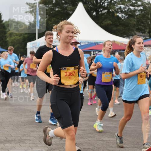13.09.2026 - Kiel Lauf Andreas Tolksdorf http://msf.ph/oto/10409917 13.09.2026 10:01:14 Kiellinie 3618, 38, 3367, 4276, 8078, 3348 meine-sportfotos.de