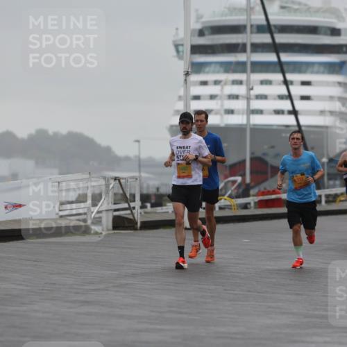13.09.2026 - Kiel Lauf Andreas Tolksdorf http://msf.ph/oto/10409970 13.09.2026 11:42:59 Kiellinie 1492, 6333, 8371, 3 meine-sportfotos.de