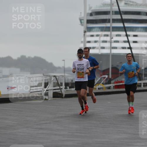 13.09.2026 - Kiel Lauf Andreas Tolksdorf http://msf.ph/oto/10409978 13.09.2026 11:42:59 Kiellinie 1492, 6333, 8371, 3 meine-sportfotos.de