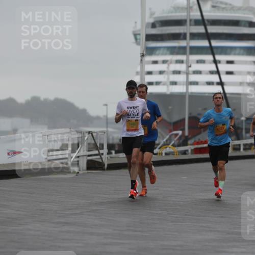 13.09.2026 - Kiel Lauf Andreas Tolksdorf http://msf.ph/oto/10409985 13.09.2026 11:42:59 Kiellinie 1492, 6333, 8371, 3 meine-sportfotos.de