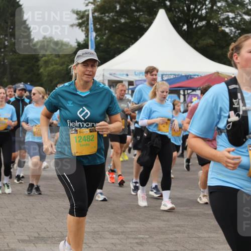 13.09.2026 - Kiel Lauf Andreas Tolksdorf http://msf.ph/oto/10409986 13.09.2026 10:01:17 Kiellinie 6161, 9400, 28, 12482, 38, 3618, 01 meine-sportfotos.de