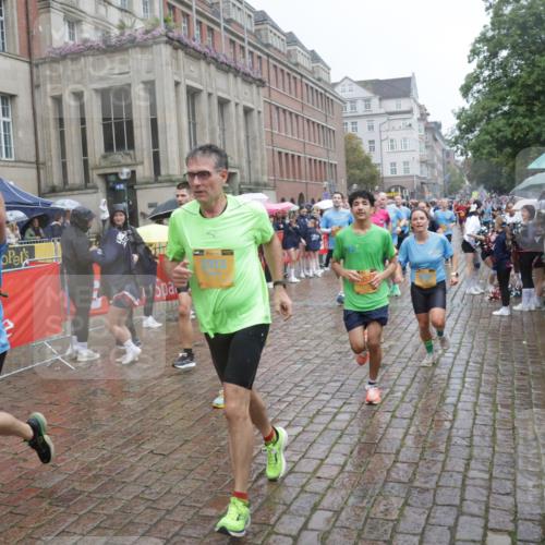 13.09.2026 - Kiel Lauf Yannick Fuchs http://msf.ph/oto/10409994 13.09.2026 10:40:49 Ziel 35, 337, 393, 1427, 1603, 1971, 2052, 2096, 2499, 3257, 3415, 3524, 3535, 3841, 4131, 4431, 4712, 5043, 6301, 6397, 6504, 6709, 6793, 7499, 7655, 7931, 8200, 8338, 8414, 8435, 8868, 9268, 10919, 11069, 11229, 11275, 11715, 11839, 12017, 12026, 12194, 12568, 529, 837, 1037, 1096, 1123, 1125, 1408, 1422, 1434, 1475, 1793, 1810, 1874, 1985, 2145, 2313, 2844, 2942, 3339, 4374, 4457, 5018, 5086, 5473, 5568, 5846, 6100, 6632, 6635, 6709, 7081, 7156, 7522, 7537, 7587, 8168 meine-sportfotos.de