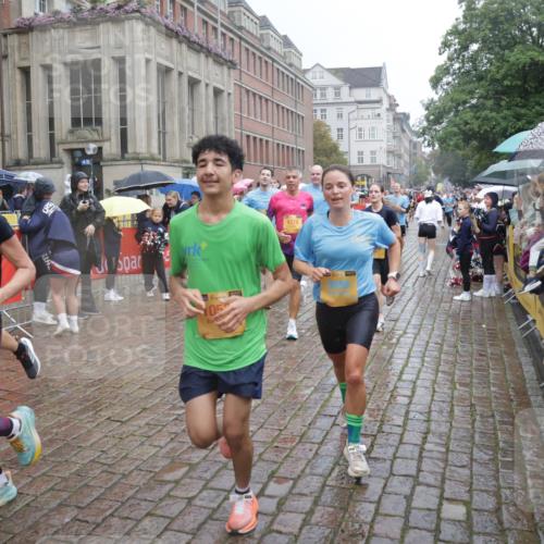 13.09.2026 - Kiel Lauf Yannick Fuchs http://msf.ph/oto/10410005 13.09.2026 10:40:49 Ziel 35, 337, 393, 1427, 1603, 1971, 2052, 2096, 2499, 3257, 3415, 3524, 3535, 3841, 4131, 4431, 4712, 5043, 6301, 6397, 6504, 6709, 6793, 7499, 7655, 7931, 8200, 8338, 8414, 8435, 8868, 9268, 10919, 11069, 11229, 11275, 11715, 11839, 12017, 12026, 12194, 12568, 529, 837, 1037, 1096, 1123, 1125, 1408, 1422, 1434, 1475, 1793, 1810, 1874, 1985, 2145, 2313, 2844, 2942, 3339, 4374, 4457, 5018, 5086, 5473, 5568, 5846, 6100, 6632, 6635, 6709, 7081, 7156, 7522, 7537, 7587, 8168 meine-sportfotos.de