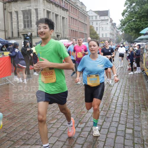 13.09.2026 - Kiel Lauf Yannick Fuchs http://msf.ph/oto/10410009 13.09.2026 10:40:50 Ziel 35, 337, 393, 1342, 1427, 1603, 1971, 2052, 2096, 2499, 2561, 2818, 3257, 3415, 3524, 3535, 3841, 4131, 4431, 4712, 5043, 6301, 6397, 6504, 6793, 7499, 7655, 7931, 8200, 8414, 8435, 8868, 9268, 10919, 11069, 11229, 11275, 12017, 12026, 12194, 12474, 12568, 529, 837, 1037, 1096, 1123, 1125, 1408, 1422, 1434, 1475, 1793, 1810, 1874, 1985, 2145, 2313, 2844, 2942, 3339, 3524, 4374, 4457, 5018, 5086, 5473, 5568, 5846, 6100, 6397, 6632, 6635, 6709, 7081, 7156, 7522, 7537, 8168 meine-sportfotos.de