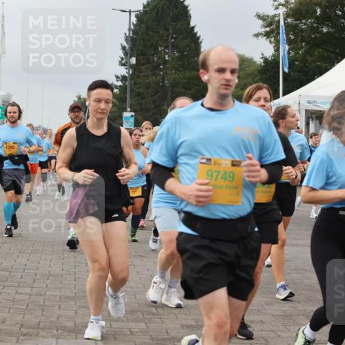 13.09.2026 - Kiel Lauf Andreas Tolksdorf http://msf.ph/oto/10410033 13.09.2026 10:01:19 Kiellinie 752, 1289, 6777, 9749, 5400 meine-sportfotos.de