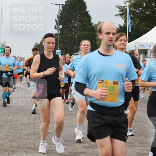 13.09.2026 - Kiel Lauf Andreas Tolksdorf http://msf.ph/oto/10410036 13.09.2026 10:01:19 Kiellinie 752, 1289, 749, 20, 119 meine-sportfotos.de