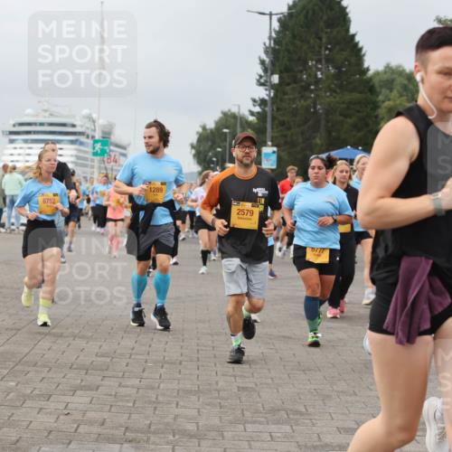 13.09.2026 - Kiel Lauf Andreas Tolksdorf http://msf.ph/oto/10410058 13.09.2026 10:01:20 Kiellinie 6752, 1289, 38, 2579, 6777 meine-sportfotos.de