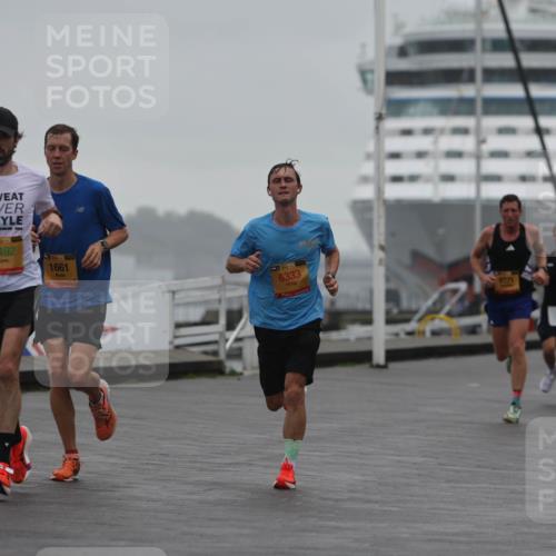 13.09.2026 - Kiel Lauf Andreas Tolksdorf http://msf.ph/oto/10410075 13.09.2026 11:43:02 Kiellinie 39, 1492, 1661, 39, 6333, 8371, 3 meine-sportfotos.de