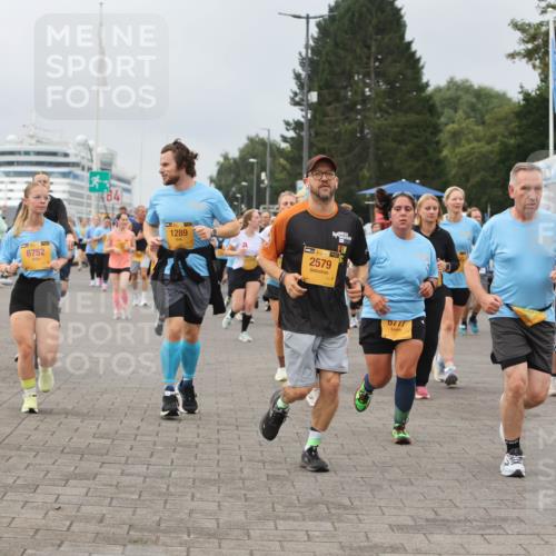13.09.2026 - Kiel Lauf Andreas Tolksdorf http://msf.ph/oto/10410079 13.09.2026 10:01:20 Kiellinie 6752, 39, 1289, 2579, 6777 meine-sportfotos.de