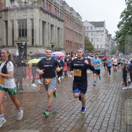 13.09.2026 - Kiel Lauf Yannick Fuchs http://msf.ph/oto/10410085 13.09.2026 10:40:54 Ziel 35, 337, 393, 1342, 1427, 1971, 2052, 2499, 2561, 2818, 3257, 3415, 3535, 3841, 4131, 4431, 4712, 5043, 5319, 5388, 5509, 6301, 6504, 6793, 7499, 7655, 7931, 8414, 8435, 8955, 9268, 10919, 11069, 11229, 11275, 11885, 12017, 12131, 12474, 12625, 337, 837, 1037, 1096, 1123, 1125, 1408, 1422, 1434, 1475, 1603, 1793, 1874, 1985, 2096, 2145, 2844, 2942, 3339, 3524, 5018, 5086, 5473, 5568, 5846, 6100, 6397, 6632, 6635, 6709, 7081, 7522, 7537 meine-sportfotos.de