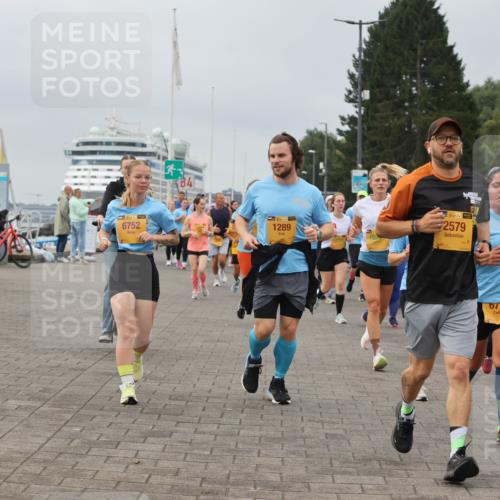 13.09.2026 - Kiel Lauf Andreas Tolksdorf http://msf.ph/oto/10410102 13.09.2026 10:01:21 Kiellinie 38, 6752, 38, 1289, 39, 2579, 11166, 6777 meine-sportfotos.de