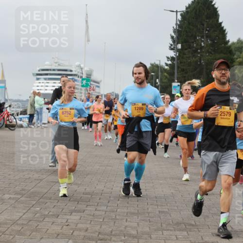 13.09.2026 - Kiel Lauf Andreas Tolksdorf http://msf.ph/oto/10410105 13.09.2026 10:01:21 Kiellinie 39, 6752, 1289, 2579, 6777, 11166 meine-sportfotos.de