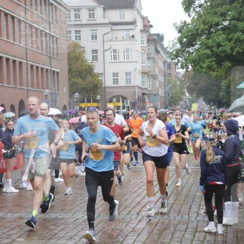 13.09.2026 - Kiel Lauf Yannick Fuchs http://msf.ph/oto/10410116 13.09.2026 10:40:56 Ziel 35, 393, 1342, 1427, 1971, 2499, 2561, 2818, 2898, 3257, 3415, 3464, 3535, 3841, 4131, 4431, 4712, 5043, 5319, 5388, 5509, 6301, 6504, 6793, 7499, 7655, 8246, 8435, 8955, 9268, 11069, 11275, 11833, 11885, 12131, 12474, 12625, 337, 393, 837, 1037, 1123, 1125, 1408, 1422, 1434, 1475, 1603, 1793, 1874, 1985, 2052, 2096, 2844, 2942, 3339, 3524, 5018, 5086, 5473, 5568, 5846, 6100, 6397, 6632, 6635, 6709, 7081, 7499, 7522, 7537 meine-sportfotos.de