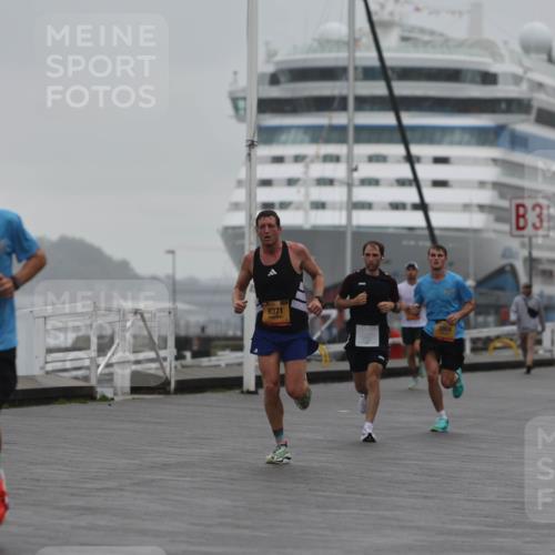 13.09.2026 - Kiel Lauf Andreas Tolksdorf http://msf.ph/oto/10410122 13.09.2026 11:43:03 Kiellinie 3 meine-sportfotos.de