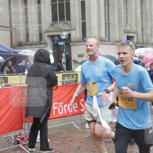 13.09.2026 - Kiel Lauf Yannick Fuchs http://msf.ph/oto/10410125 13.09.2026 10:40:57 Ziel 35, 1342, 1427, 1971, 2499, 2561, 2818, 2898, 3257, 3415, 3464, 3535, 3841, 4131, 4431, 4624, 4712, 5043, 5319, 5388, 5509, 6301, 6504, 6793, 7655, 8246, 8435, 8955, 9268, 9527, 10794, 11069, 11275, 11632, 11833, 11885, 12131, 12474, 12625, 337, 393, 837, 1037, 1123, 1125, 1408, 1422, 1434, 1475, 1603, 1793, 1874, 1985, 2052, 2096, 2844, 2942, 3339, 3524, 5018, 5086, 5473, 5568, 5846, 6100, 6301, 6397, 6632, 6635, 6709, 7081, 7499, 7522, 7537 meine-sportfotos.de