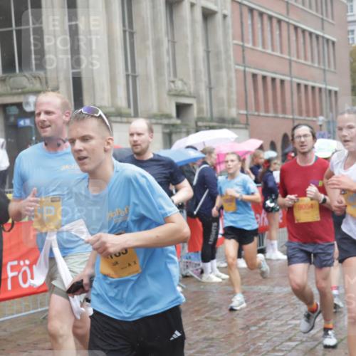 13.09.2026 - Kiel Lauf Yannick Fuchs http://msf.ph/oto/10410127 13.09.2026 10:40:57 Ziel 35, 1342, 1427, 1971, 2499, 2561, 2818, 2898, 3257, 3415, 3464, 3535, 3841, 4131, 4431, 4624, 4712, 5043, 5319, 5388, 5509, 6301, 6504, 6793, 7655, 8246, 8435, 8955, 9268, 9527, 10794, 11069, 11275, 11632, 11833, 11885, 12131, 12474, 12625, 337, 393, 837, 1037, 1123, 1125, 1408, 1422, 1434, 1475, 1603, 1793, 1874, 1985, 2052, 2096, 2844, 2942, 3339, 3524, 5018, 5086, 5473, 5568, 5846, 6100, 6301, 6397, 6632, 6635, 6709, 7081, 7499, 7522, 7537 meine-sportfotos.de