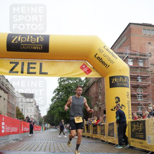 13.09.2026 - Kiel Lauf Yannick Fuchs http://msf.ph/oto/10410134 13.09.2026 09:32:37 Ziel 41, 44, 7958, 11683, 3728, 11516 meine-sportfotos.de