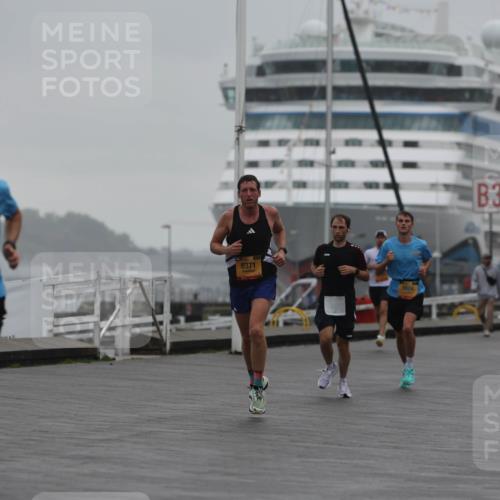 13.09.2026 - Kiel Lauf Andreas Tolksdorf http://msf.ph/oto/10410135 13.09.2026 11:43:03 Kiellinie 3 meine-sportfotos.de