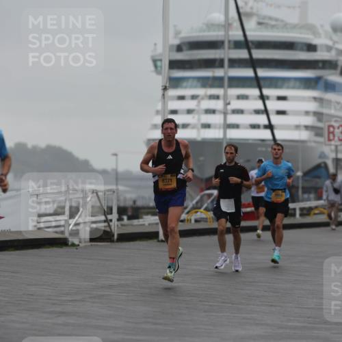 13.09.2026 - Kiel Lauf Andreas Tolksdorf http://msf.ph/oto/10410139 13.09.2026 11:43:03 Kiellinie 3 meine-sportfotos.de