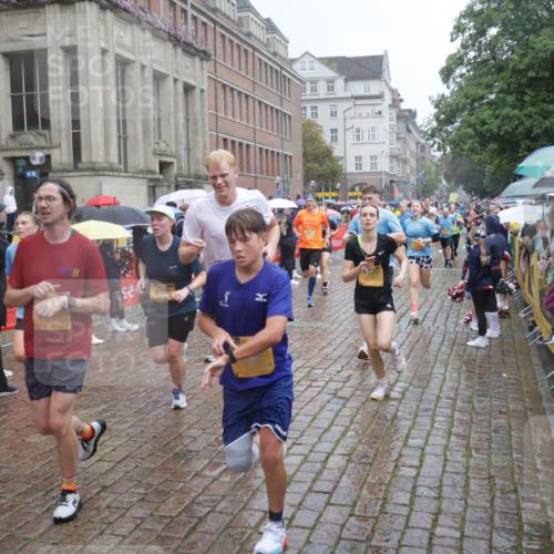 13.09.2026 - Kiel Lauf Yannick Fuchs http://msf.ph/oto/10410160 13.09.2026 10:40:58 Ziel 35, 1342, 1427, 1971, 2499, 2561, 2818, 2892, 2898, 3257, 3415, 3464, 3535, 3841, 4131, 4431, 4624, 4712, 5043, 5319, 5388, 5509, 6340, 6504, 6793, 7405, 7615, 7655, 8246, 8435, 8955, 9527, 10794, 11069, 11275, 11632, 11833, 11885, 12131, 12474, 12625, 337, 393, 837, 1037, 1123, 1125, 1408, 1422, 1434, 1475, 1603, 1793, 1874, 1985, 2052, 2096, 2844, 2942, 3339, 3415, 3524, 3841, 5018, 5086, 5473, 5568, 5846, 6100, 6301, 6397, 6632, 6635, 6709, 6793, 7081, 7499, 7522, 7537 meine-sportfotos.de