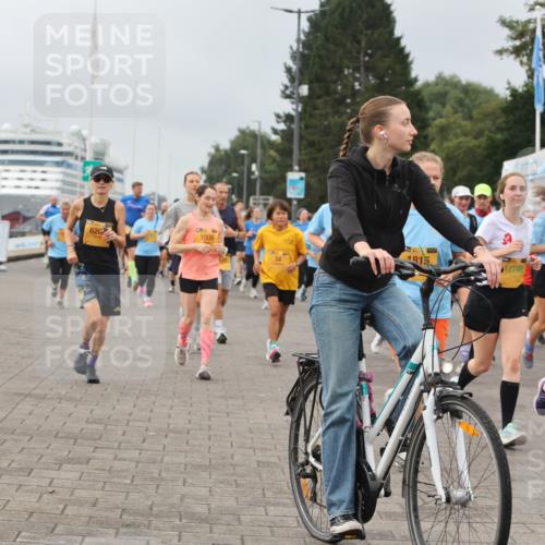 13.09.2026 - Kiel Lauf Andreas Tolksdorf http://msf.ph/oto/10410163 13.09.2026 10:01:24 Kiellinie 62, 1008, 1815, 11196 meine-sportfotos.de