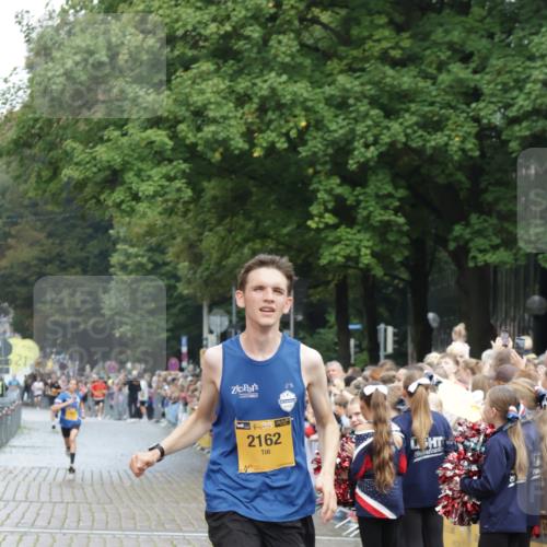 13.09.2026 - Kiel Lauf Yannick Fuchs http://msf.ph/oto/10410184 13.09.2026 09:33:06 Ziel 60, 2162, 11516, 44, 3728, 7958, 6682, 7305, 8092, 41, 44, 7958 meine-sportfotos.de