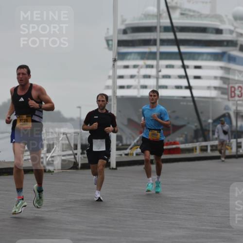 13.09.2026 - Kiel Lauf Andreas Tolksdorf http://msf.ph/oto/10410218 13.09.2026 11:43:05 Kiellinie 8371, 3, 3884, 11 meine-sportfotos.de