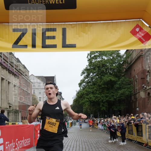 13.09.2026 - Kiel Lauf Yannick Fuchs http://msf.ph/oto/10410241 13.09.2026 09:33:21 Ziel 60, 6682, 7305, 8092, 60, 2162, 3728, 11516, 10404, 12831, 3728 meine-sportfotos.de