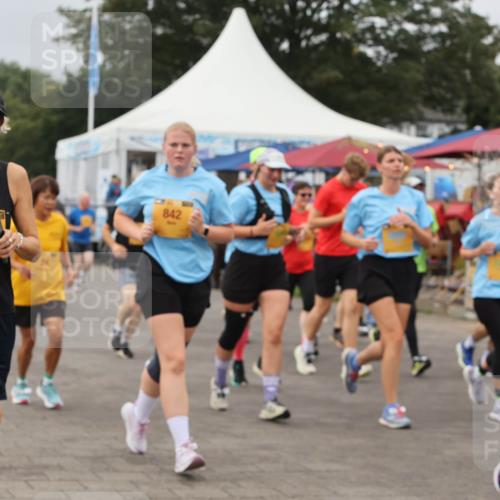 13.09.2026 - Kiel Lauf Andreas Tolksdorf http://msf.ph/oto/10410253 13.09.2026 10:01:26 Kiellinie 1, 39, 6269, 842 meine-sportfotos.de
