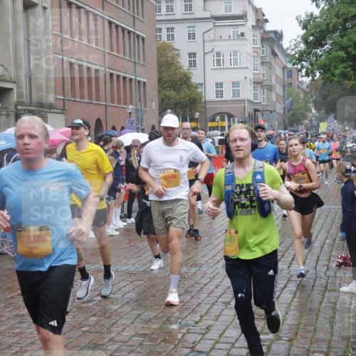 13.09.2026 - Kiel Lauf Yannick Fuchs http://msf.ph/oto/10410263 13.09.2026 10:41:04 Ziel 35, 973, 1342, 1781, 2561, 2818, 2825, 2892, 2898, 3464, 3535, 3952, 4624, 4662, 4691, 4797, 5043, 5319, 5388, 5509, 6340, 6565, 7405, 7615, 8246, 8955, 9349, 9527, 9539, 10680, 10794, 11526, 11632, 11833, 11885, 12131, 12474, 12494, 12625, 35, 337, 393, 837, 1037, 1123, 1125, 1427, 1603, 1793, 1971, 1985, 2052, 2096, 2499, 2942, 3257, 3339, 3415, 3524, 3535, 3841, 4131, 4431, 4712, 5018, 5043, 5086, 5473, 5846, 6301, 6397, 6504, 6632, 6635, 6709, 6793, 7499, 7537, 7655 meine-sportfotos.de